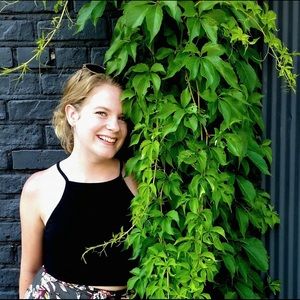 Meet your Posher, Emily